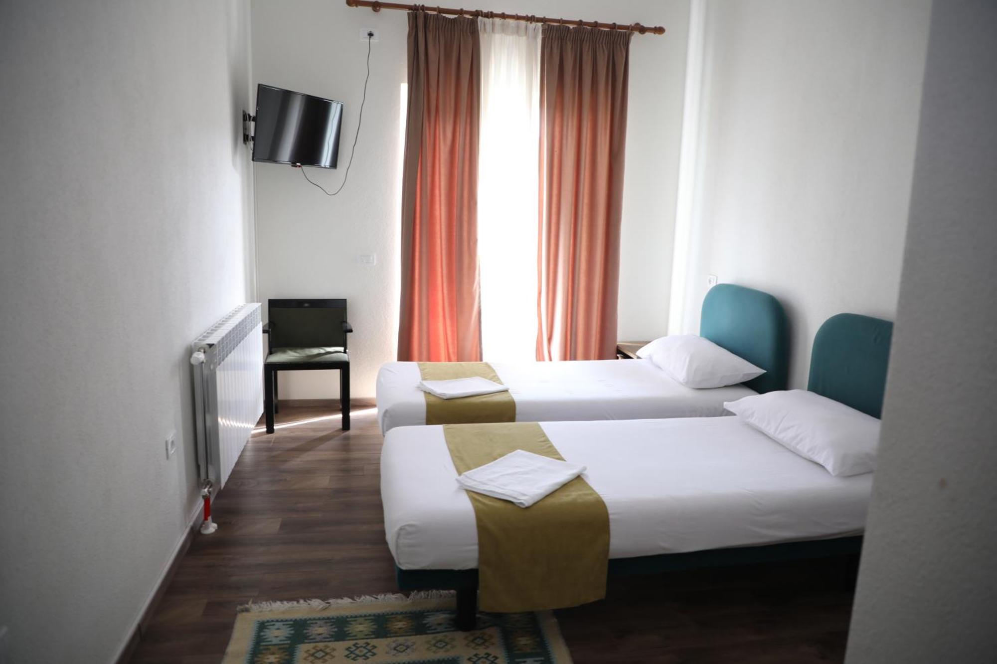Hotel Stani I Hoxhes