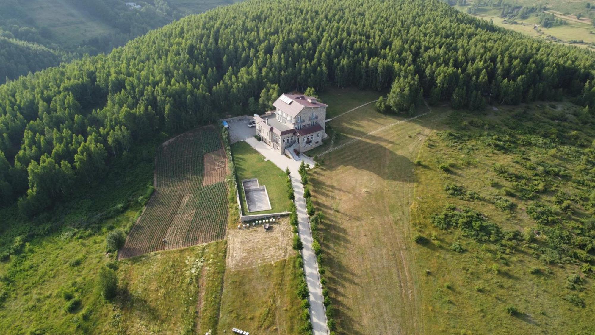 Stani I Hoxhes Hotel *